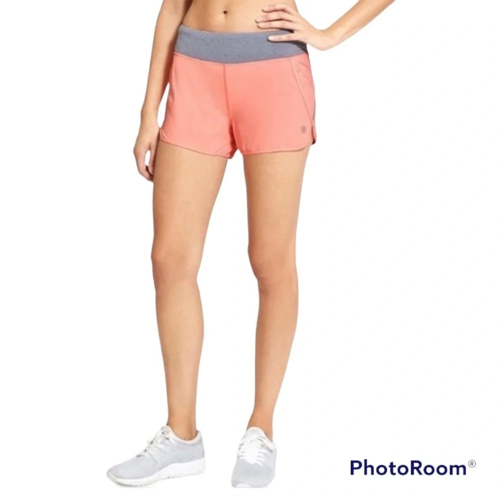 Athleta Coral Orange 3” Run With It Running Shorts size Small